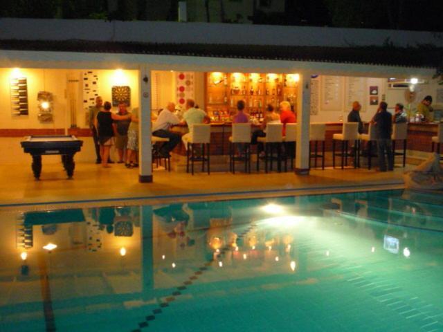 Merve Apartments: Central Bodrum Home with Street Cats Exterior photo